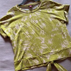 Floral Lime Green Women's Short Sleeve Top